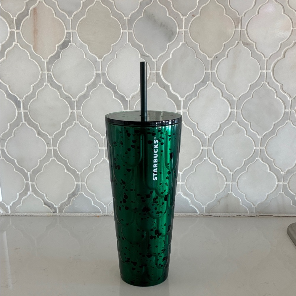 Starbucks Emerald Green Tumbler with Black Straw